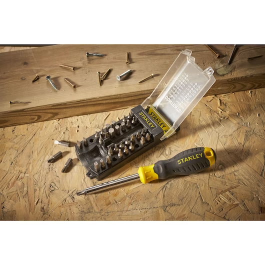 Stanley Tournevis Porte-outil avec embouts en acier avec 33 inserts