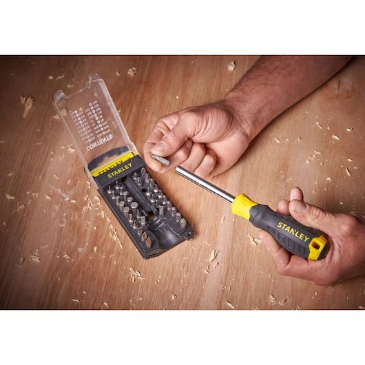 Stanley Tournevis Porte-outil avec embouts en acier avec 33 inserts