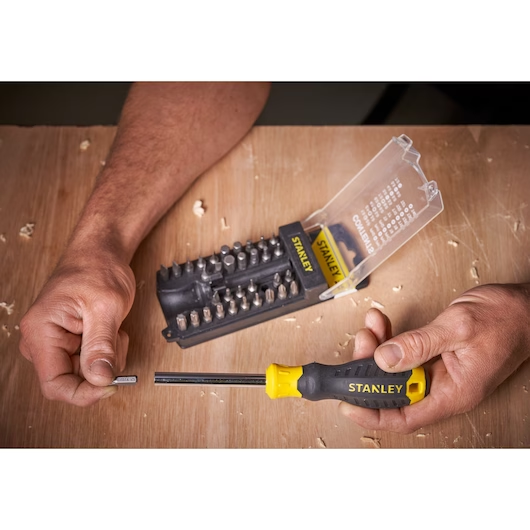 Stanley Tournevis Porte-outil avec embouts en acier avec 33 inserts